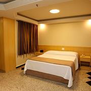 SUITE COM HIDROMASSAGEM