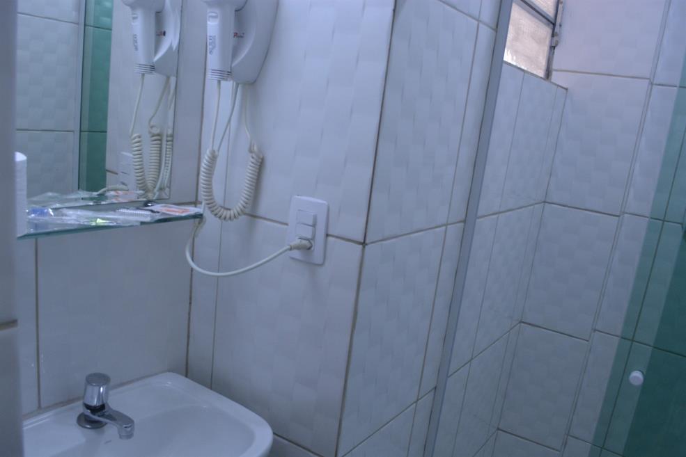 24Calstar_banheiro_ST2.jpg