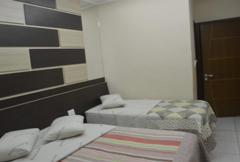 32Calstar_quarto final3_3.jpg