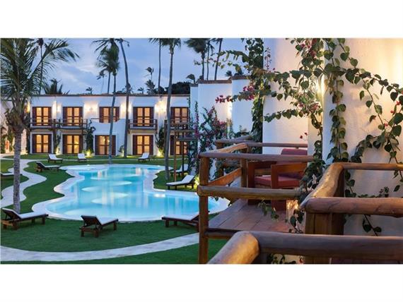 5 detalhe varanda piscina noite.jpg