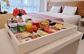Quarto Duplo com Cozinha do Hplus Vision Executive