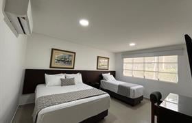 Habitación Triple (Cama doble + individual)  de Hotel San Martin Cartagena 