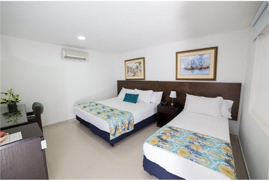 HABITACION TRIPLE CAMA DOBLE + SENCILLA