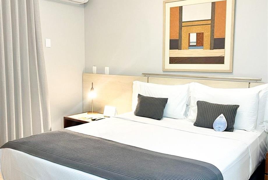 foto 1906 - quarto-enhanced-sr.jpg