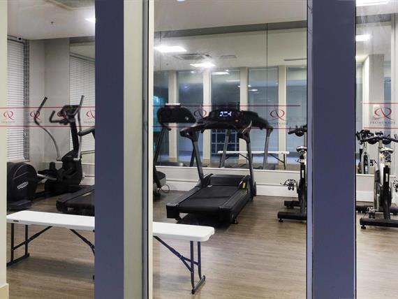 link stay - academia - 5d4_1997.jpg