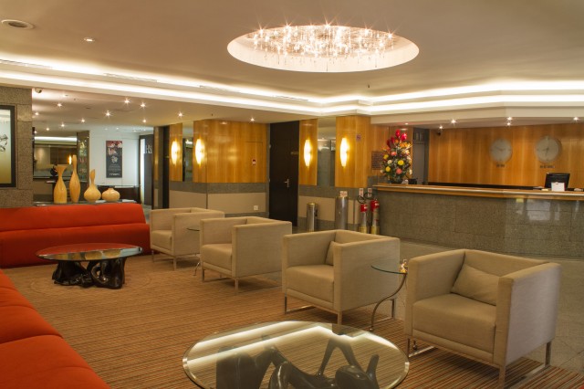 LOBBY FOTO.jpg