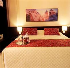 BOGARI casal-luxo OMNIBEES.jpg