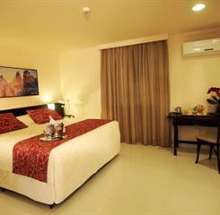 BOGARI casal-luxo2 OMNIBEES.jpg