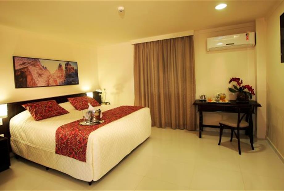 BOGARI casal-luxo2 OMNIBEES.jpg