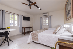 Quarto Triplo Standard