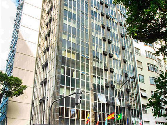 1p5a0183 omnibees prédio.jpg