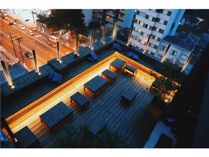 Rooftop 2.jpg