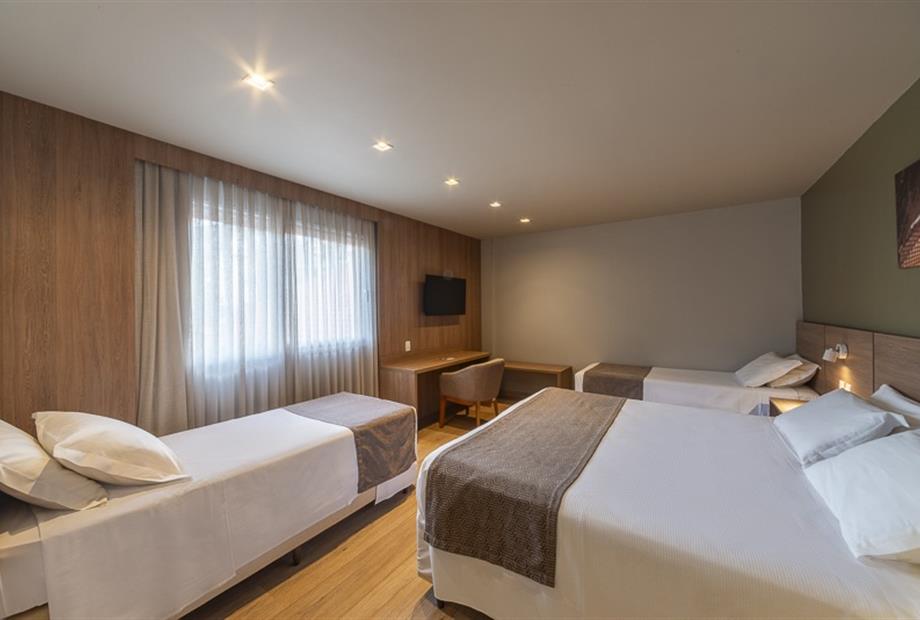 66 luxo quádruplo.jpg