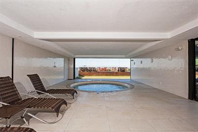 sefi - jacuzzi (2) (1).jpg