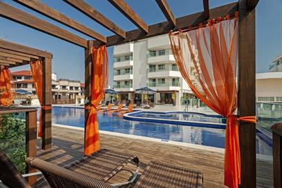 sefi - piscina (12).jpg