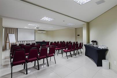 sefi - sala jurerê - auditório (5) (1).jpg