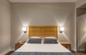 Cama Doble Estándar de Monreale Express Glicério Campinas