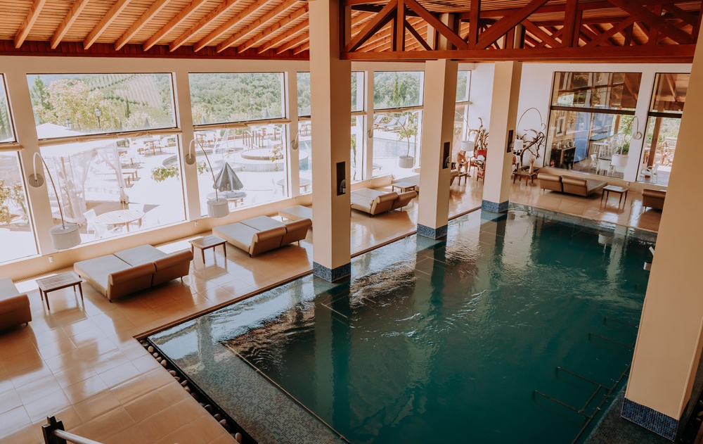 vino+spa+piscina.jpg