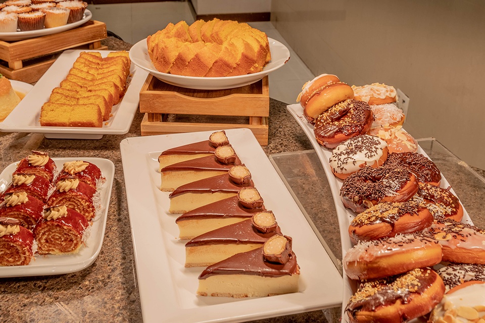 hotel_deville_cuiaba-cafe-3.jpg