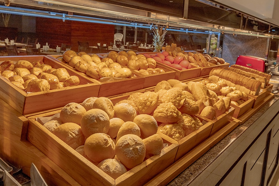 hotel_deville_cuiaba-cafe-2.jpg