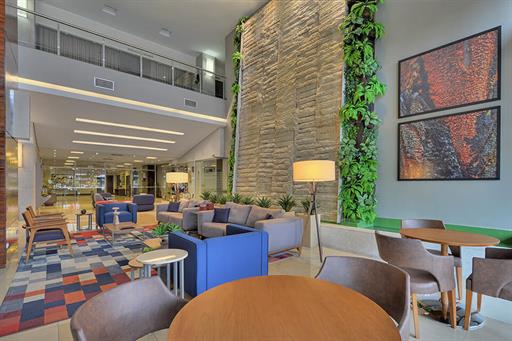 hotel_deville_cuiaba-lobby_1.jpg