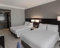 Quarto Luxo Com 2 Camas de Casal