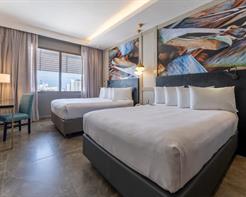 Quarto Luxo Com 2 Camas de Casal