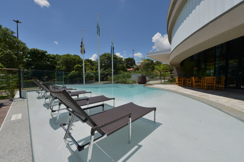 hotel_deville_campo_grande-piscina_1.jpg