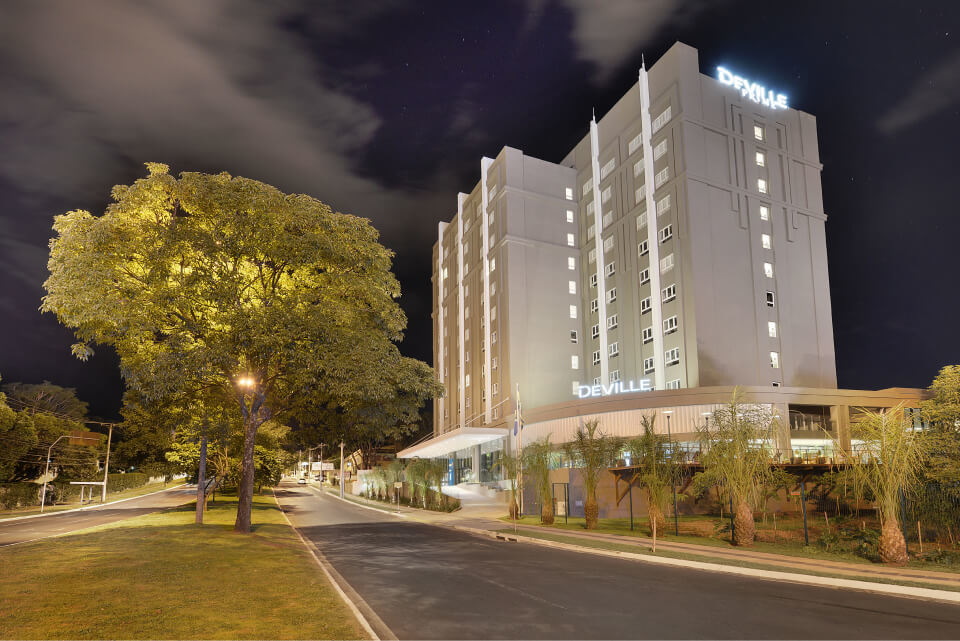 hotel_deville_campo_grande-fachada_3.jpg