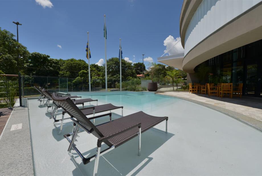 hotel_deville_campo_grande-piscina_1.jpg