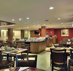 hotel-deville-curitiba_restaurantes-bares_01.jpg