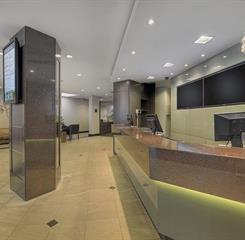 hotel-deville-curitiba_recepcao_02.jpg