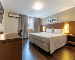 Quarto Superior Com 1 Cama Queen Size