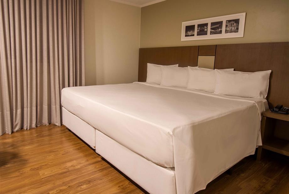 Superior 1 cama casal + 1 cama solteiro.jpg