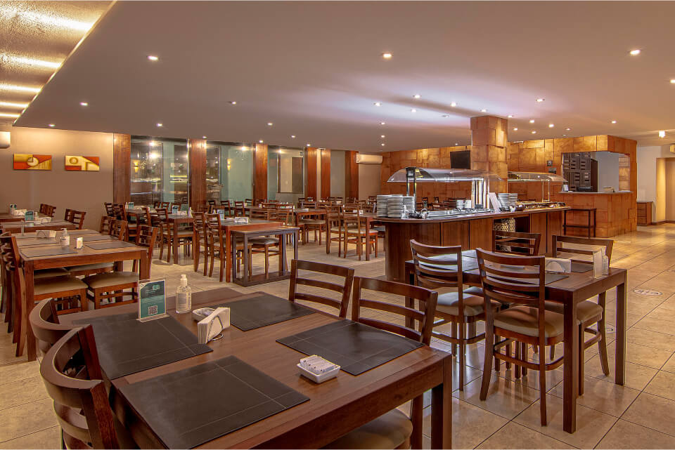 hotel_deville_cascavel-restaurante_1.jpg