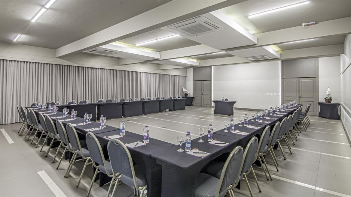 sala cascavel - deville express cascavel (33).jpg