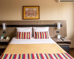 Quarto Superior Com 1 Cama de Casal