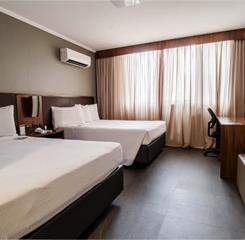 hotel_deville_maringa-quarto_superior_2cc_1.jpg