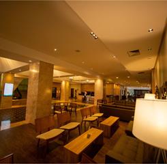 hotel_deville_maringa-lobby_2.jpg
