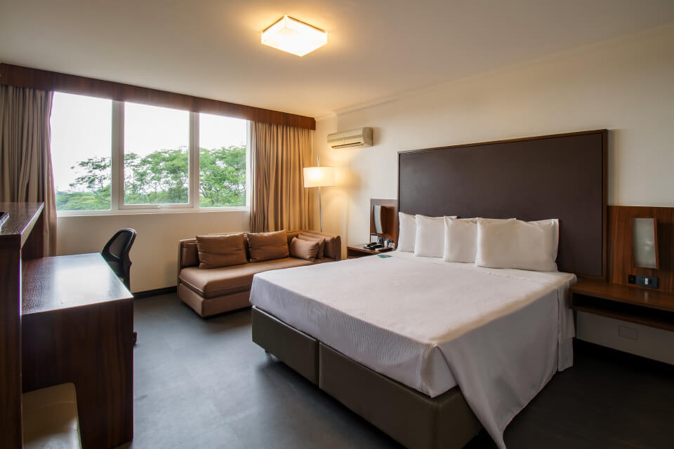hotel_deville_maringa-luxo_1_cama_queenl_1.jpg