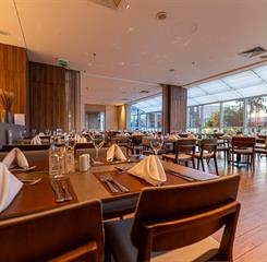 hotel_deville_porto-alegre-restaurante_1.jpg