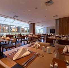 hotel_deville_porto-alegre-restaurante_4.jpg
