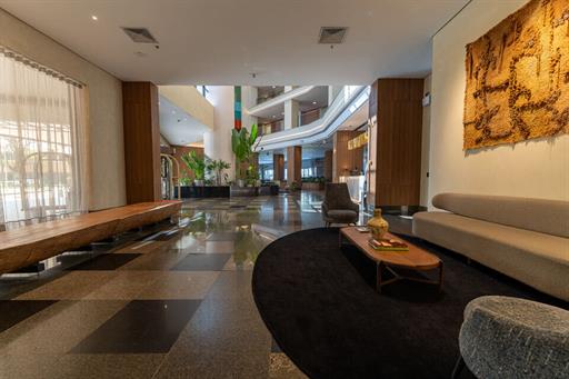 hotel_deville_porto-alegre-recepcao_3.jpg
