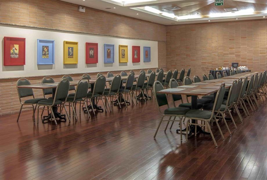 restaurante ventanas.jpg