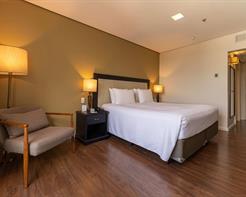 Quarto Luxo PcD com 1 cama de king size