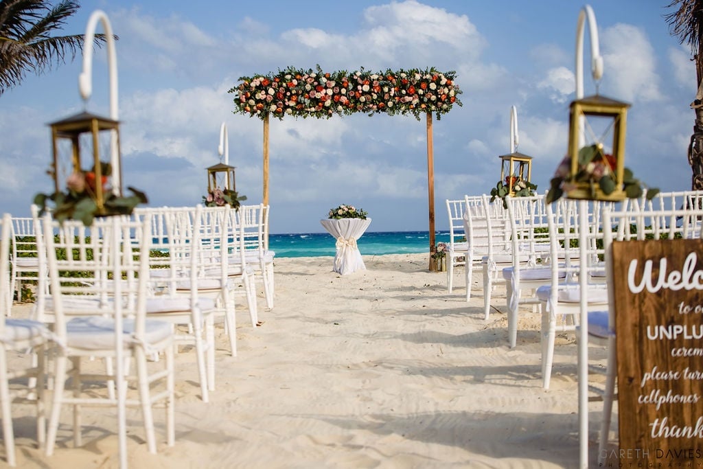 weddings at the reef playacar.jpg