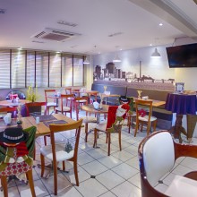 bistro-220x220.jpg