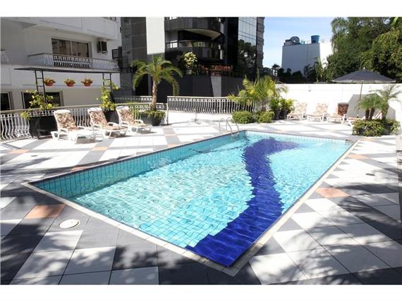piscina.jpg