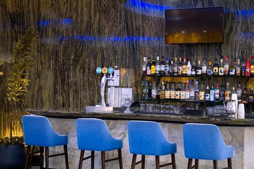 sw_cun_sr_instalaciones-lobby-bar-2023-5.jpg