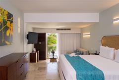 JUNIOR SUITE FAMILY LAGOON VIEW